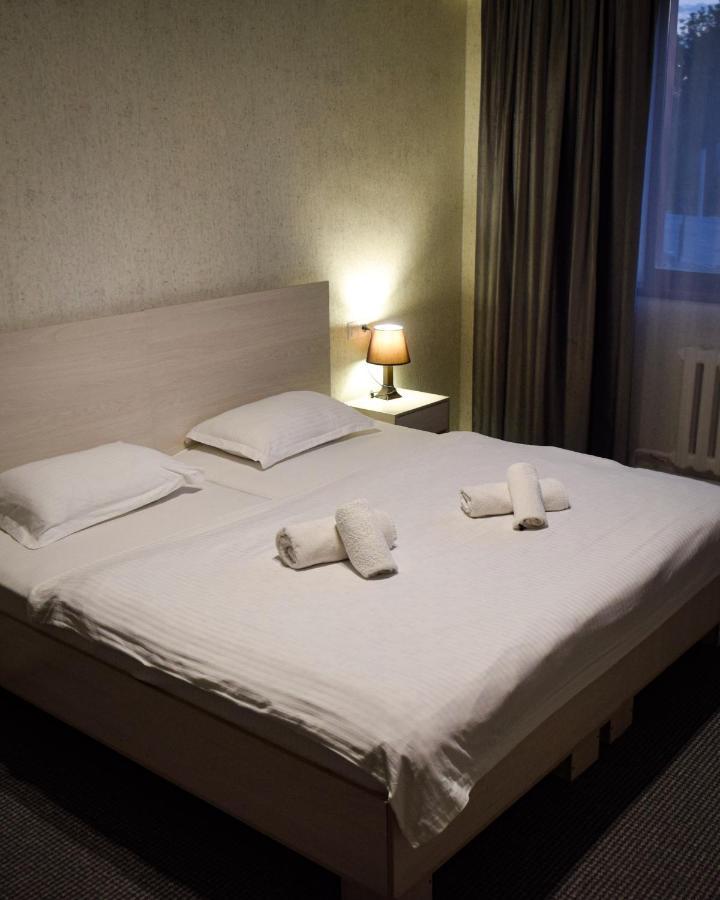 Hotel "Continent" Halal Karaganda Luaran gambar