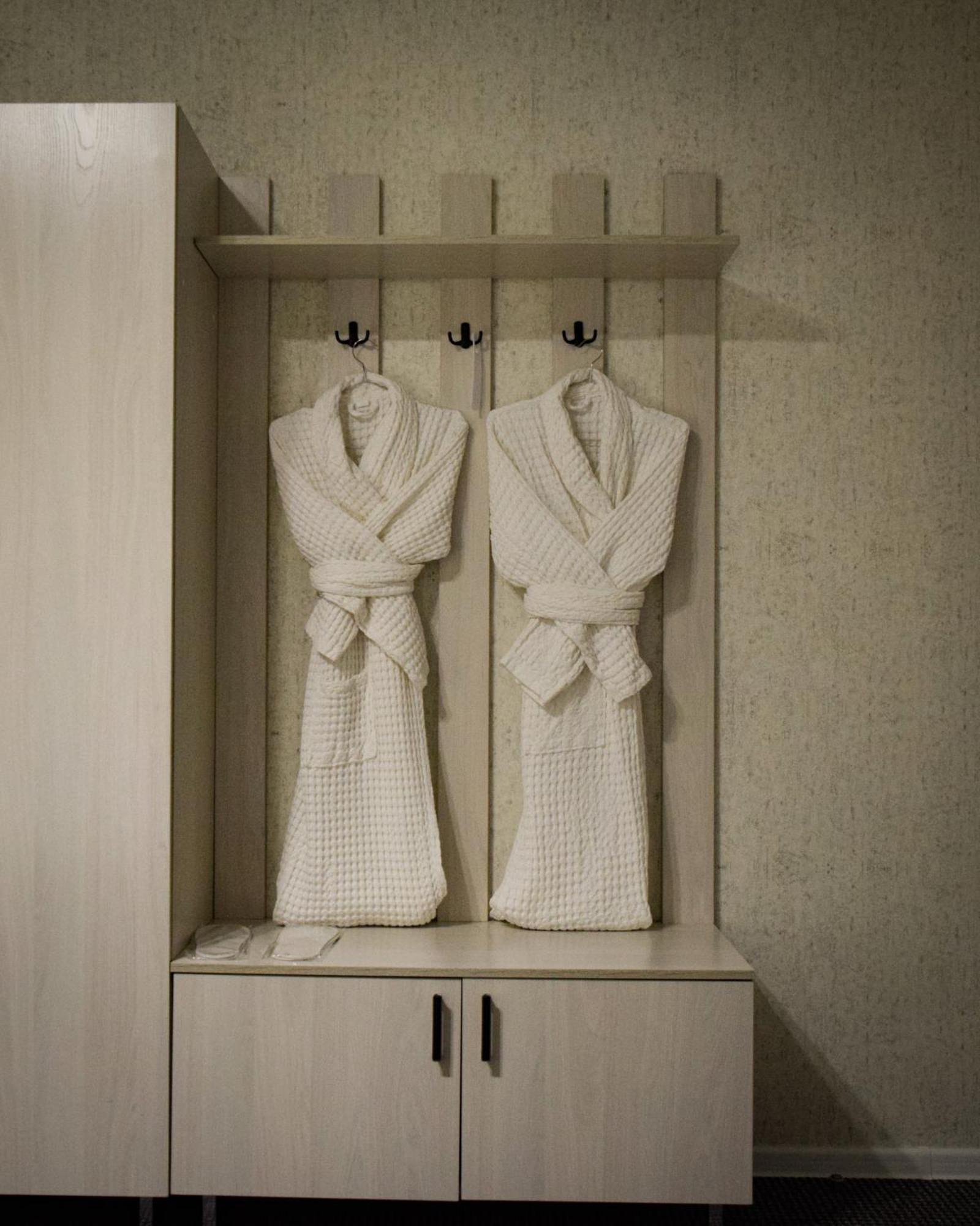 Hotel "Continent" Halal Karaganda Luaran gambar