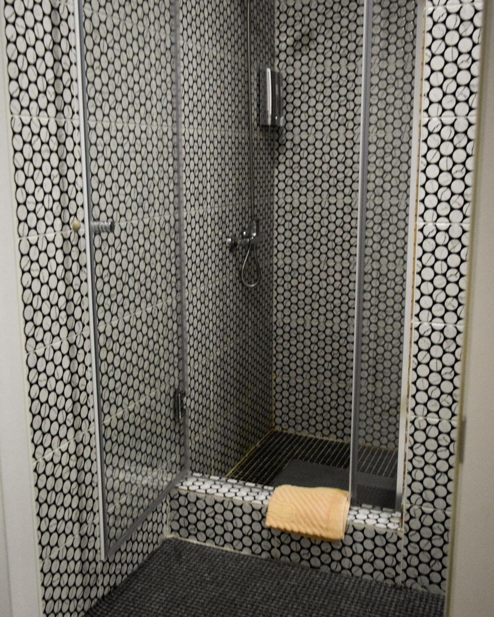 Hotel "Continent" Halal Karaganda Luaran gambar